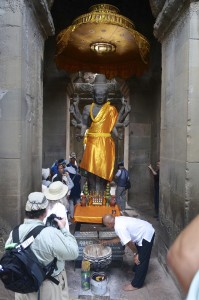 Statue of Vishnu in the entry gallery