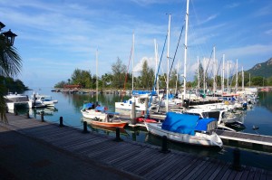 A marina on the way to the cable car