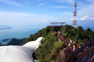 You can walk along the ridge to get different views.