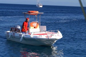 But the biggest surprise of the day was the arrival of the ice cream boat. Yes! He actually works his way down the coast from Bodrum (probably 2 hours away), but he is the only game in town!