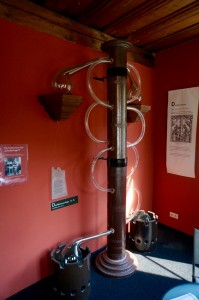 You could do some interesting distillation with this bad boy,