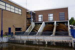 By the mid 1800s, modern pumps were installed to increase the pumping capacity. These three screw channels can be adjusted to allow pumping the water to different levels. Pretty amazing!